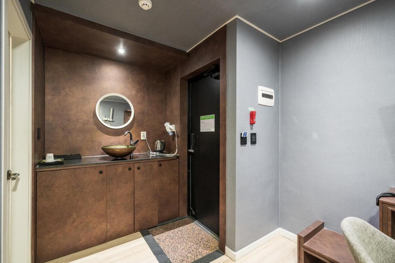 Malu Hotel Suwon Ngoại thất bức ảnh
