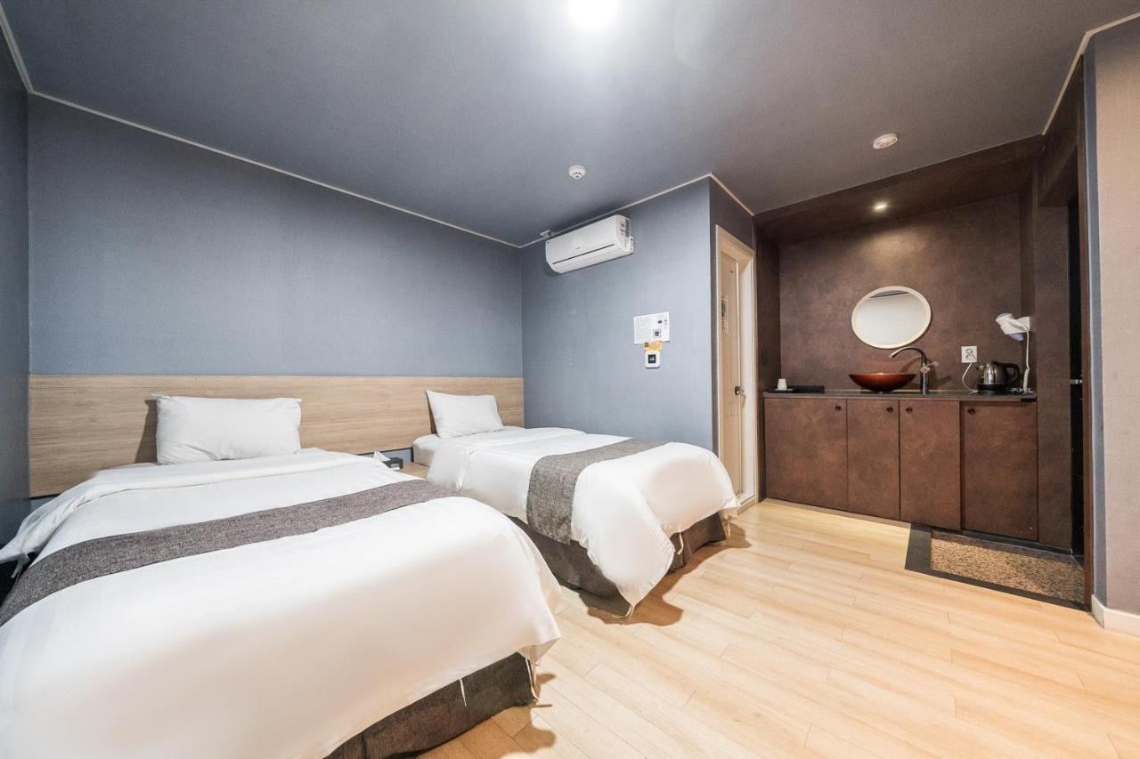 Malu Hotel Suwon Ngoại thất bức ảnh