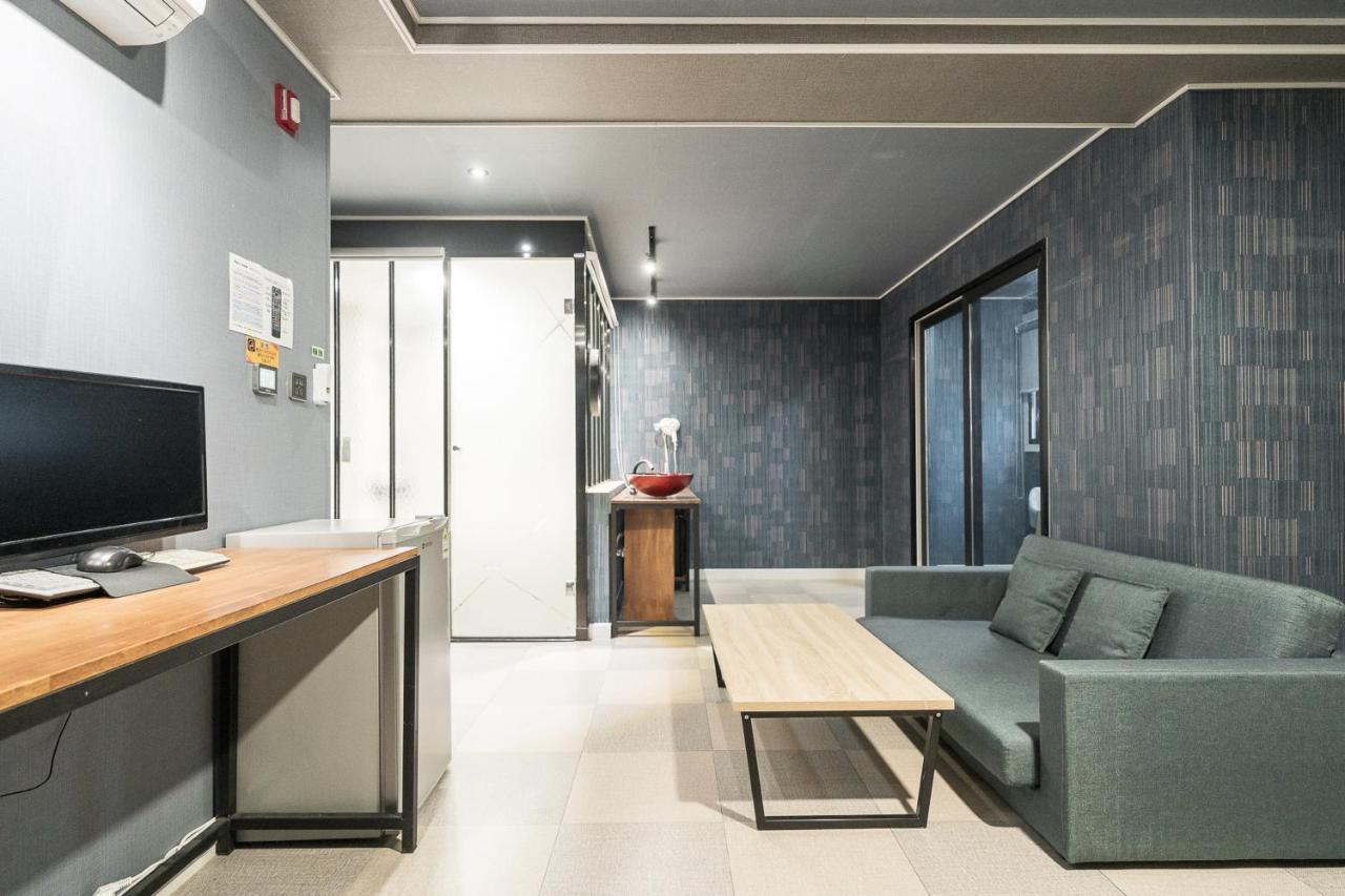 Malu Hotel Suwon Ngoại thất bức ảnh