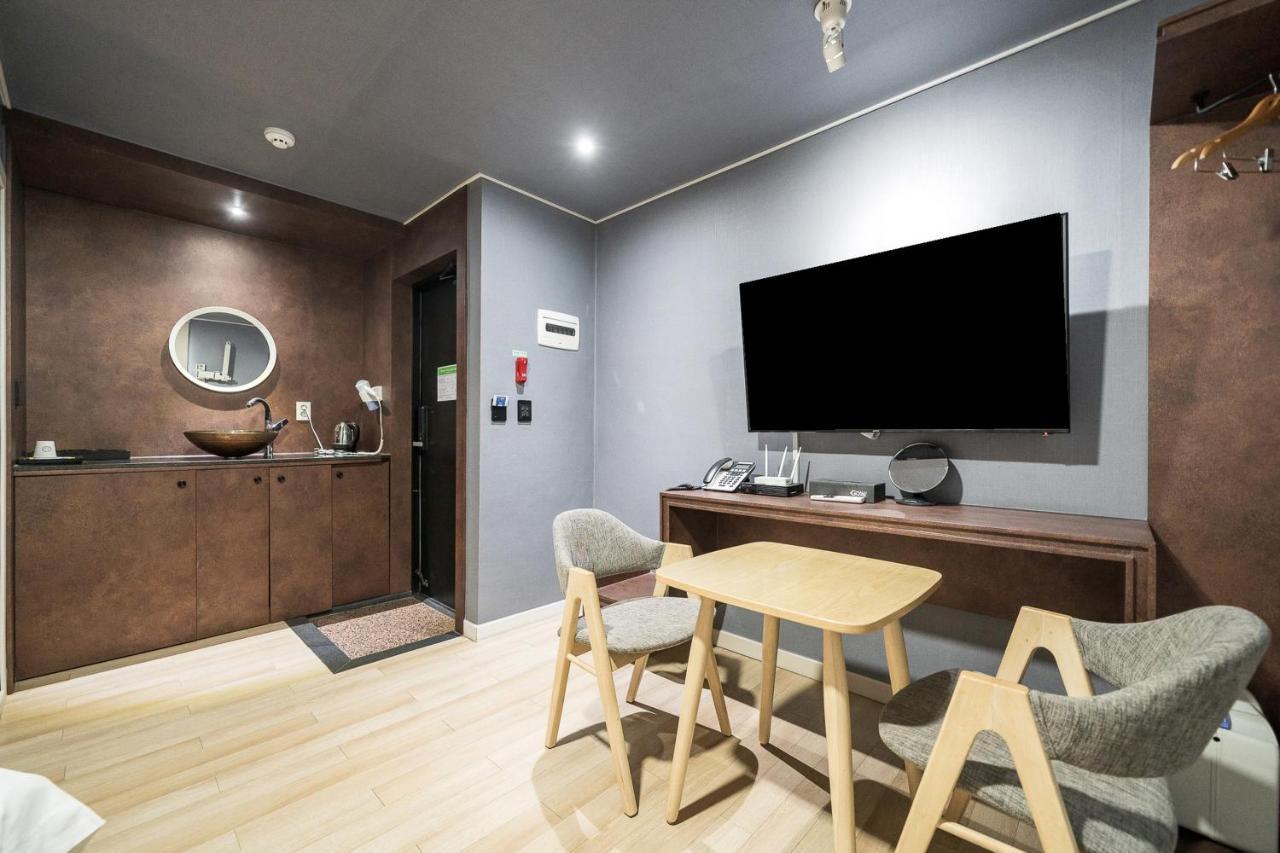Malu Hotel Suwon Ngoại thất bức ảnh